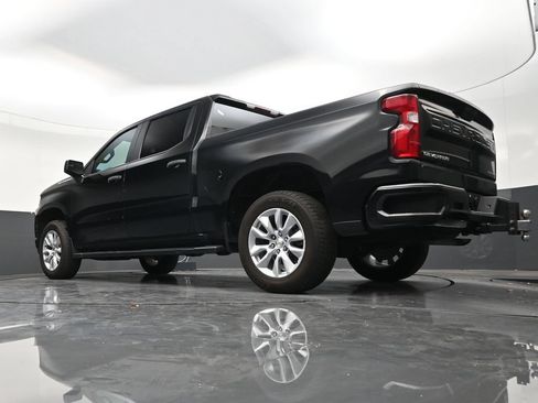 Used 2021 Chevrolet Silverado 1500 Custom RWD image 24