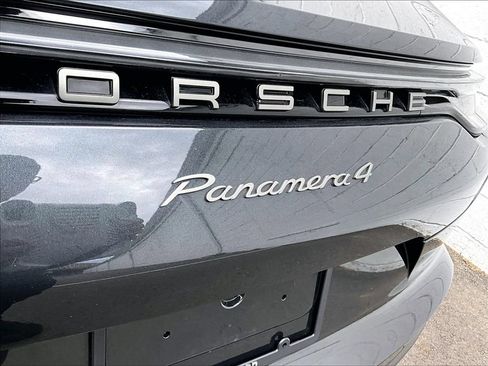 Certified 2023 Porsche Panamera 4 Platinum Edition AWD/4WD image 33