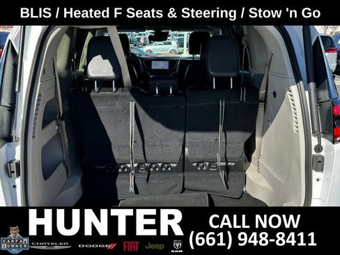 Used 2024 Chrysler Pacifica Touring-L FWD image 21