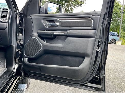 Used 2025 RAM 1500 Laramie AWD/4WD image 11