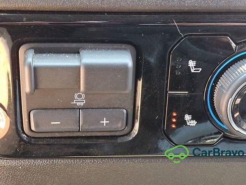 Certified 2026 Chevrolet Silverado 1500 RST AWD/4WD image 25