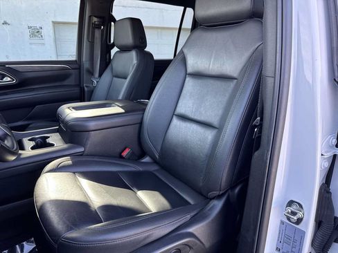 Used 2024 Chevrolet Suburban LT AWD/4WD image 21