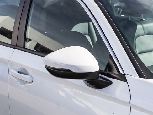 Used 2024 Honda Civic Sport Touring image 7