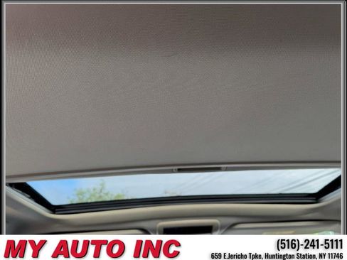 Used 2009 Jeep Commander Limited image 15