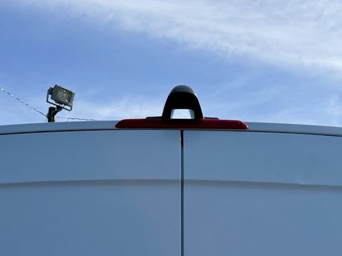 Used 2022 Mercedes-Benz Sprinter 2500 image 15