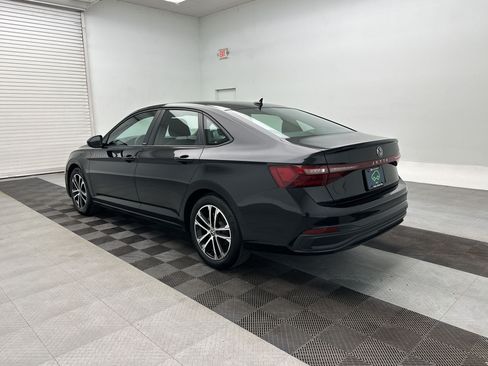 Used 2026 Volkswagen Jetta Sport FWD image 3