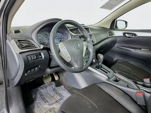 Used 2017 Nissan Sentra S image 9