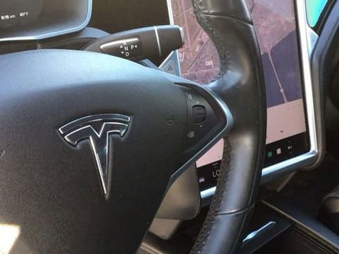 Used 2017 Tesla Model S 60 image 17