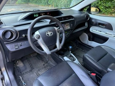 Used 2012 Toyota Prius C Four FWD image 10