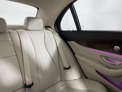 Used 2017 Mercedes-Benz E 300 4MATIC image 15