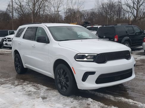 Certified 2023 Dodge Durango SXT Launch Edition w/ SXT Blacktop Group image 16