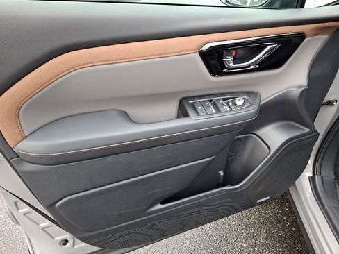 New 2026 Subaru Forester Sport AWD/4WD image 12