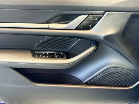 Certified 2023 Porsche Taycan 4S image 11