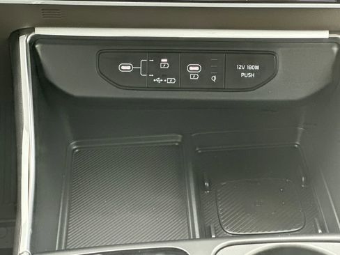 New 2026 Kia Carnival EX image 27