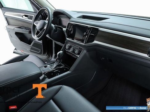 Used 2023 Volkswagen Atlas SE w/ Panoramic Sunroof Package FWD image 33