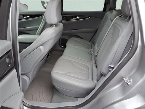 Used 2021 Lincoln Nautilus Reserve image 20