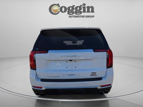 Certified 2025 GMC Yukon Denali image 4