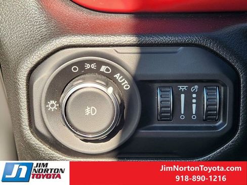 Used 2022 Jeep Wrangler Unlimited Rubicon w/ Cold Weather Group image 25