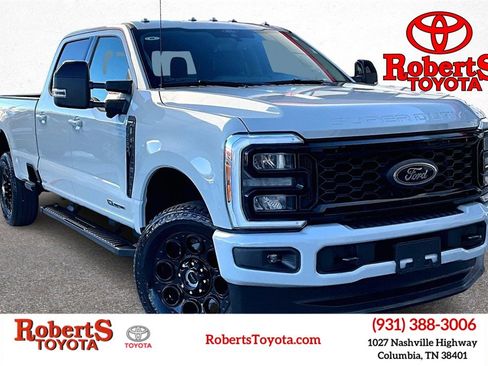 Used 2025 Ford F250 Lariat w/ Black Appearance Package image 1