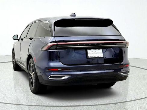 Used 2024 Lincoln Nautilus Premier AWD/4WD image 6