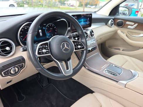Used 2022 Mercedes-Benz GLC 300 image 7