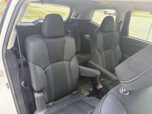 Used 2020 Subaru Ascent Premium w/ Sport Package AWD/4WD image 9