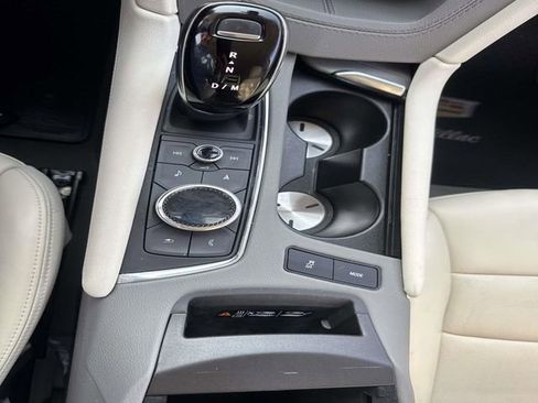 Used 2023 Cadillac XT6 Premium Luxury w/ Technology Package image 24