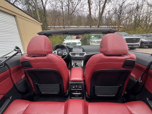 Used 2022 BMW M440i Convertible w/ Premium Package image 56