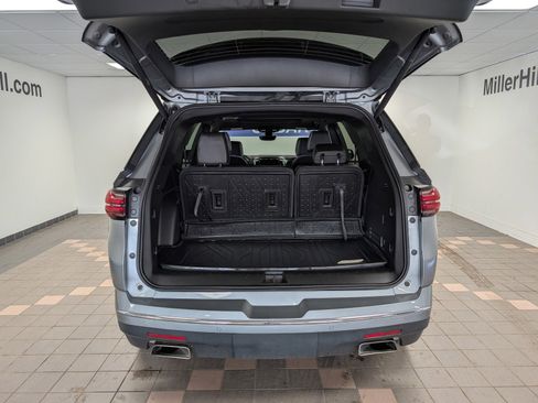 Used 2023 Chevrolet Traverse Premier image 23