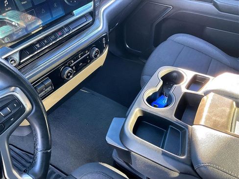 Used 2024 Chevrolet Silverado 2500 LT image 19