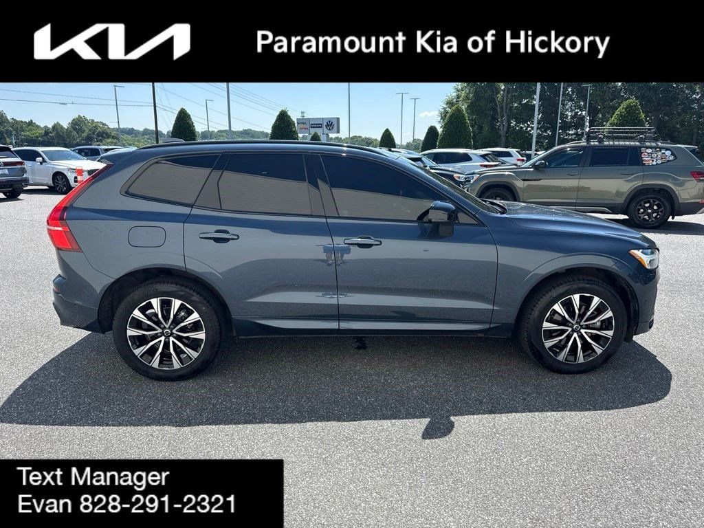 Used 2025 Volvo XC60 B5 Plus AWD/4WD image 8