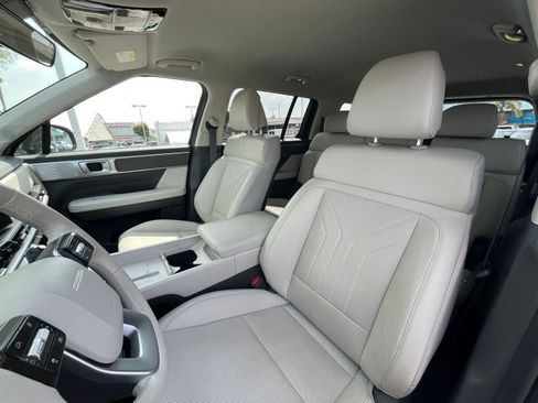 Used 2025 Hyundai Santa Fe SEL image 39