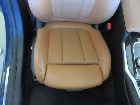 Used 2023 BMW 330i Sedan w/ Driving Assistance Package RWD image 26