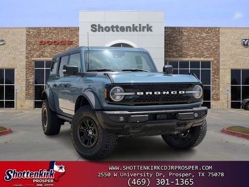 Used 2022 Ford Bronco Wildtrak AWD/4WD image 1