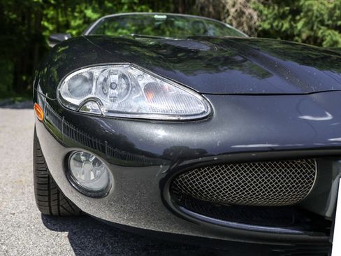 Used 2002 Jaguar XK8 Convertible RWD image 48