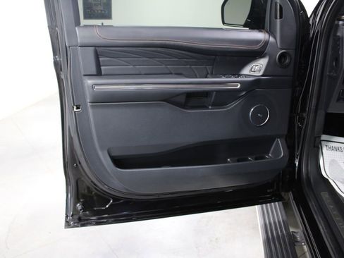 Used 2023 Ford Expedition Max Platinum image 27