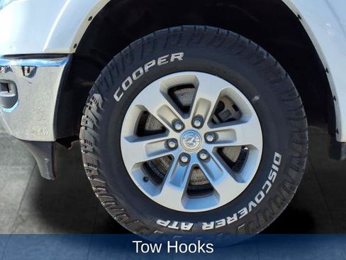 Used 2020 RAM 1500 Laramie w/ Off Road Group AWD/4WD image 11