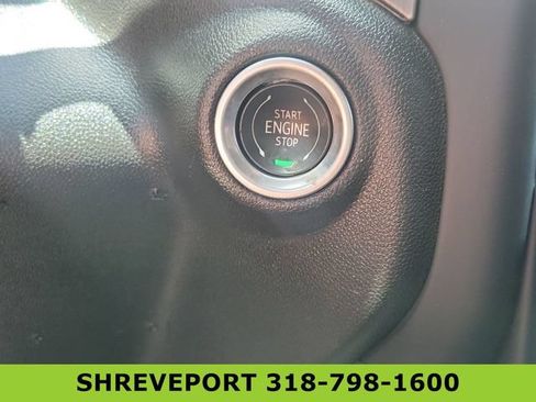Certified 2022 GMC Sierra 2500 Denali w/ Denali Black Diamond Edition AWD/4WD image 17