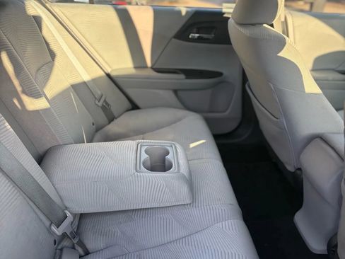 Used 2014 Honda Accord LX image 23