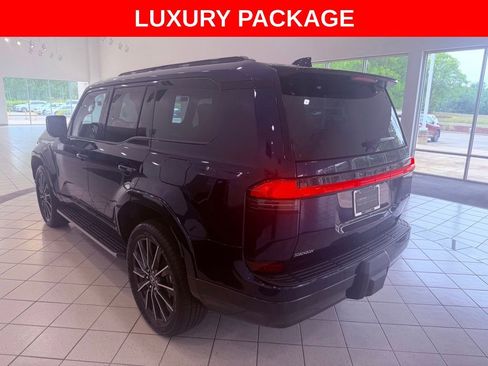 Certified 2025 Lexus GX 550 w/ Accessory Package (Z1) AWD/4WD image 5