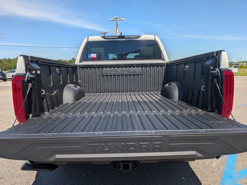 New 2026 Toyota Tundra SR5 AWD/4WD image 32