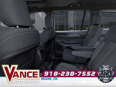 New 2025 Jeep Grand Cherokee L Laredo w/ Luxury Tech Group I image 23