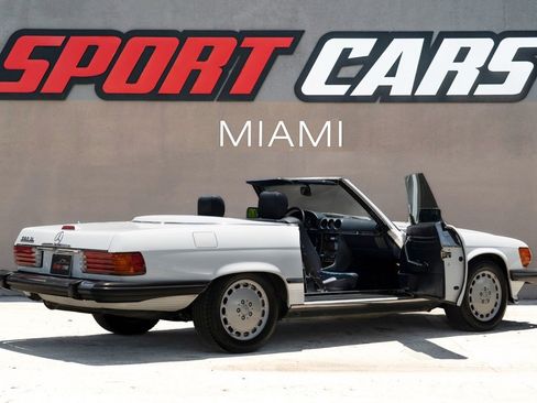 Used 1988 Mercedes-Benz 560 SL image 7
