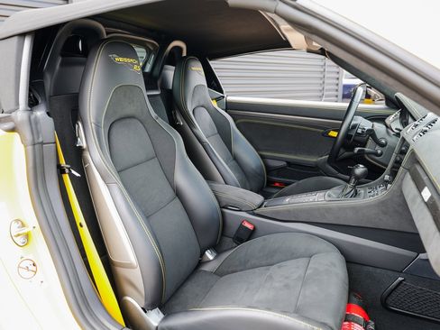 Certified 2024 Porsche 718 Boxster Spyder RS image 28