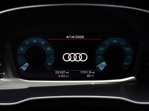 Used 2025 Audi Q3 2.0T Premium AWD/4WD image 23