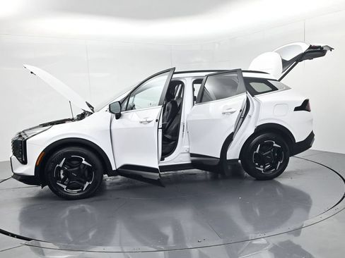 Certified 2026 Kia Sportage EX w/ EX Panorama Roof Package FWD image 58