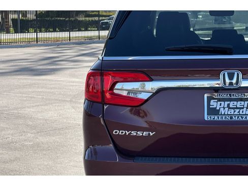 Used 2018 Honda Odyssey EX-L image 49