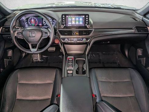 Used 2018 Honda Accord Sport image 16