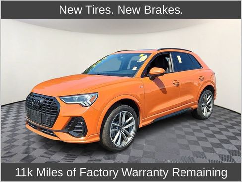 Used 2023 Audi Q3 2.0T Premium w/ Black Optic Sport Package AWD/4WD image 1