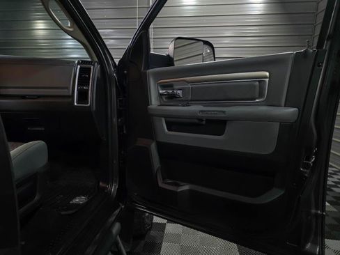 Used 2017 RAM 3500 SLT w/ Quick Order Package 29G SLT image 36